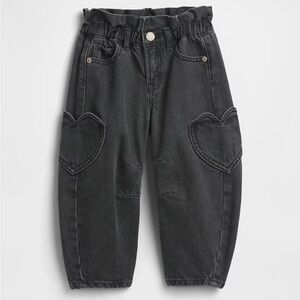 Baby Gap black horseshoe barrel jeans. Toddler size 3t.